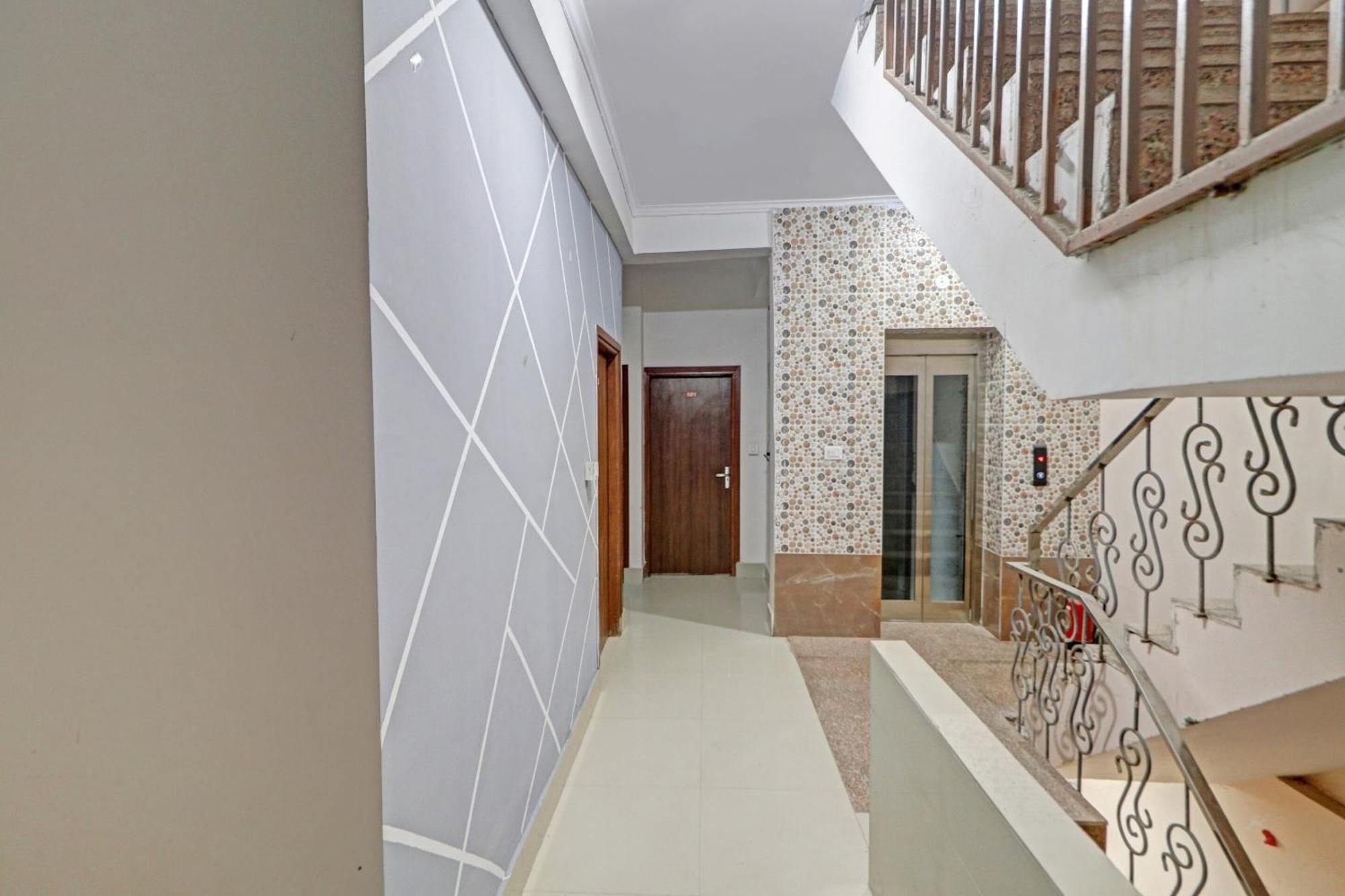 Hotel O Star Ki New Delhi Ngoại thất bức ảnh